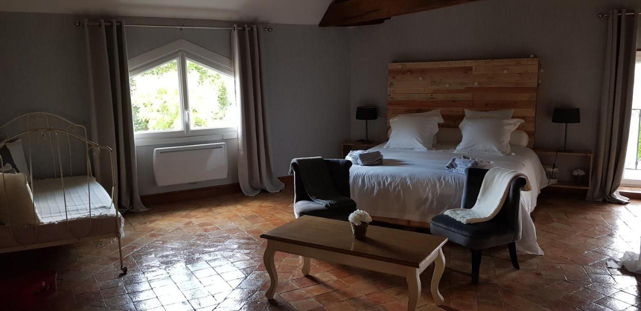 La Maison Josnes De Mady Екстериор снимка